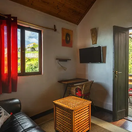 펜션 Madeira-meerblick-haus Estreito Da Calheta